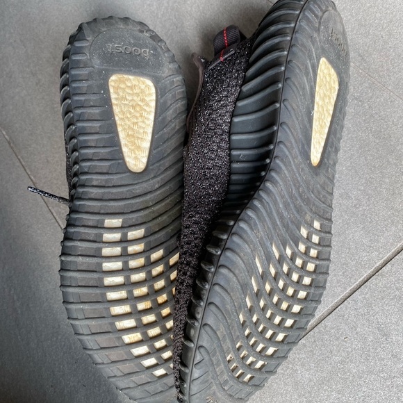 Authentic Yeezy Boost 350 Black reflective - Picture 4 of 6